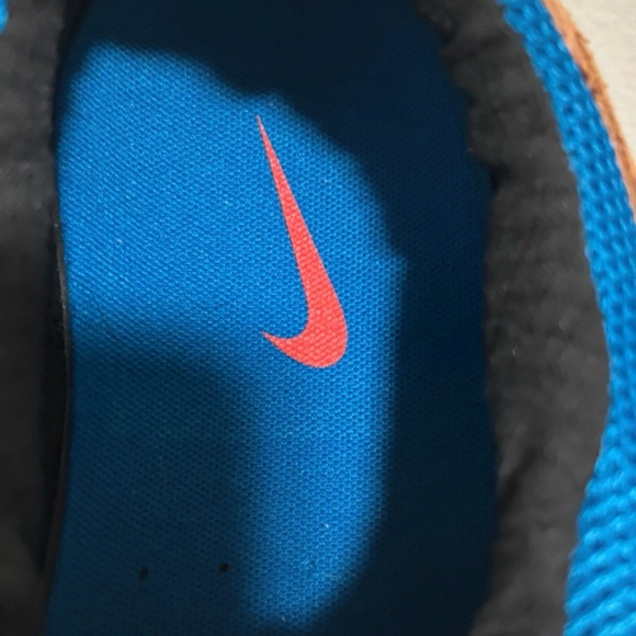 Nike Free run trail Brown and Blue Athletic Shoes with Red Accents